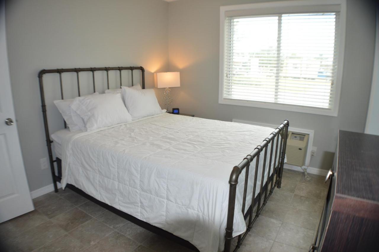 Villas At John'S Pass By Travel Resort Services St. Pete Beach Exterior photo