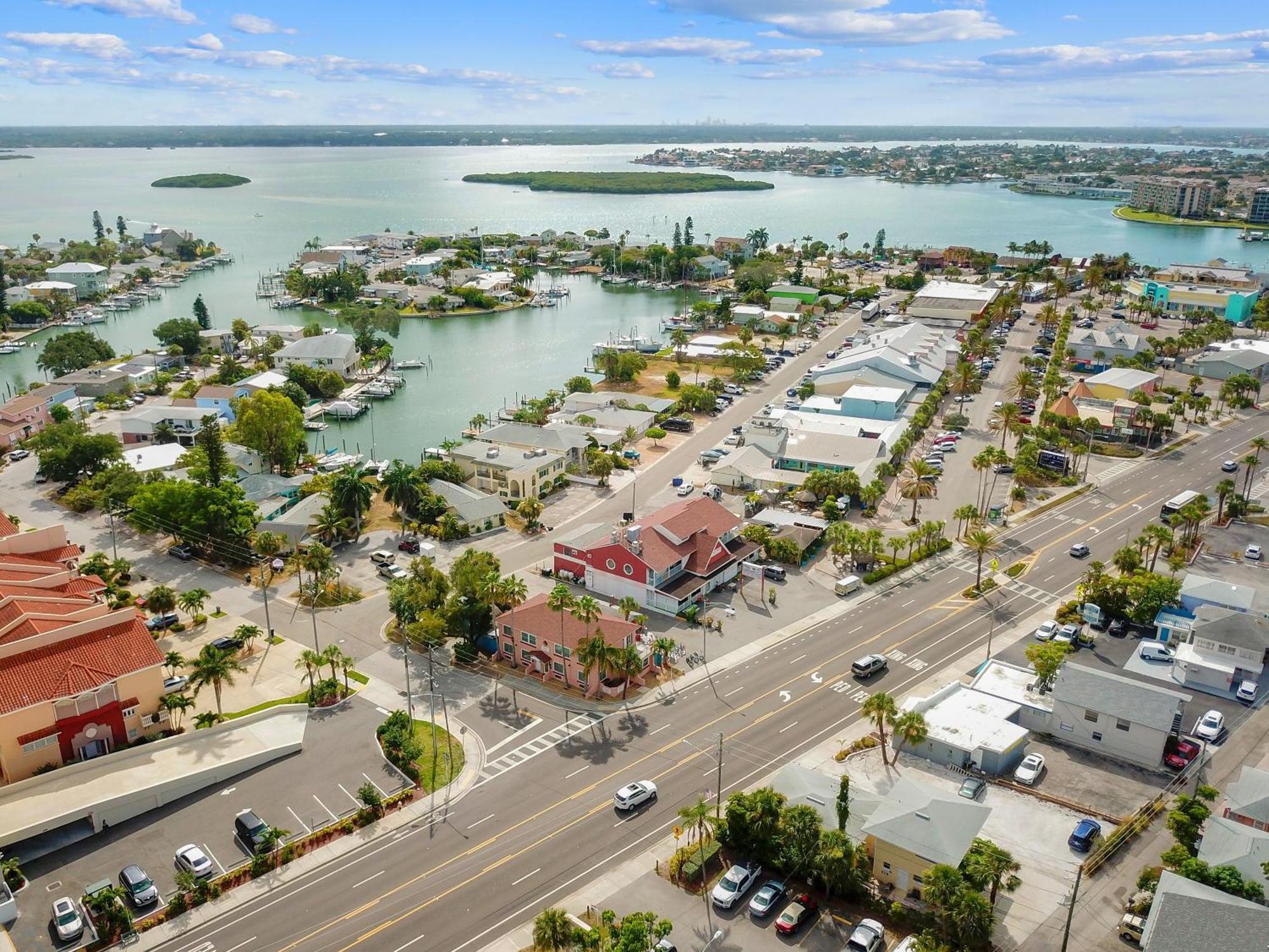 Villas At John'S Pass By Travel Resort Services St. Pete Beach Exterior photo